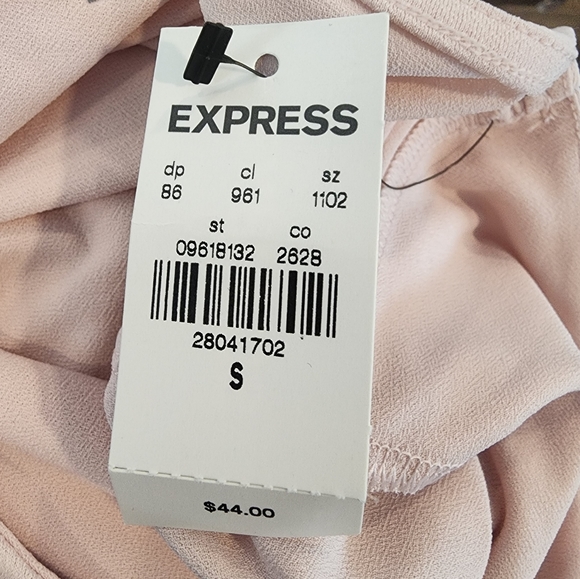 Light pink Express Fitted Tee - Picture 4 of 5